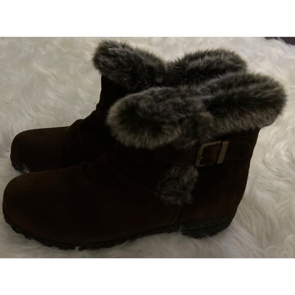 Khombu LINDSEY All Seasons Brown Suede Boots Sz 8 Water Repellent Women’s Buckle - Picture 2 of 12